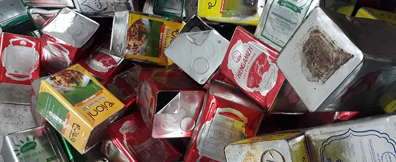 ضایعات سطل‌های روغن